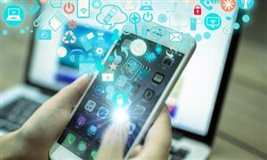 全国多地华为门店抢购Mate60 智能手机行业未来发展趋势分析