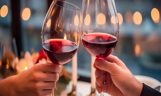 中国高端红酒行业消费潜力分析：怎样成为高端酒市场的佼佼者!