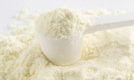 乳企加快布局老年奶粉市场 2023年奶粉市场发展现状分析