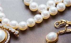 珍珠卖爆了 价格大涨依旧断货 当地珍珠的销售日益火爆 价格也翻倍上涨