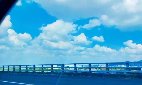 国庆景区门票、酒店、机票价格翻倍 酒店行业景气度持续回升