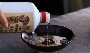 茅台又有新动作 又一款新的跨界产品即将面世 国产酱香型白酒的发展潜力分析