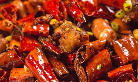 湘菜馆行业市场分析：2022年湘菜市场占有率达17.6%，位居全国第一;北京湘菜馆近5000家