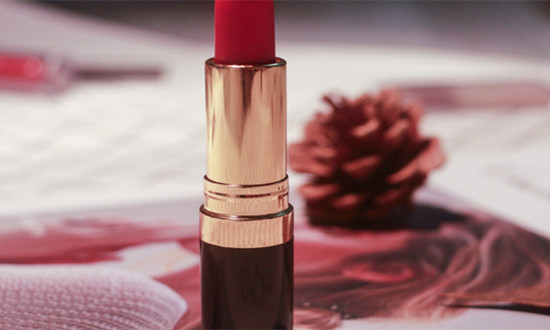 迪奥推出4300元一支口红 口红行业市场发展分析