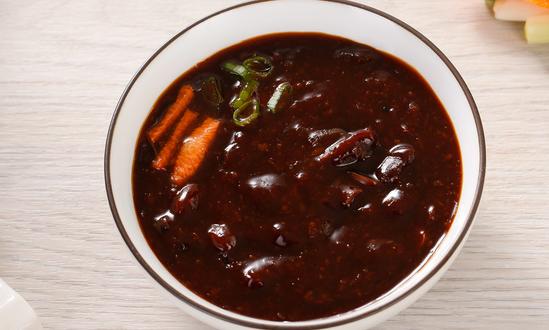 黄豆酱市场发展面临巨大机遇和挑战 2023年中国黄豆酱行业发展现状