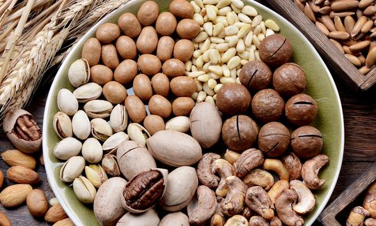 中国抗衰市场未来具有千亿发展空间 2023年抗衰老食品行业市场发展现状