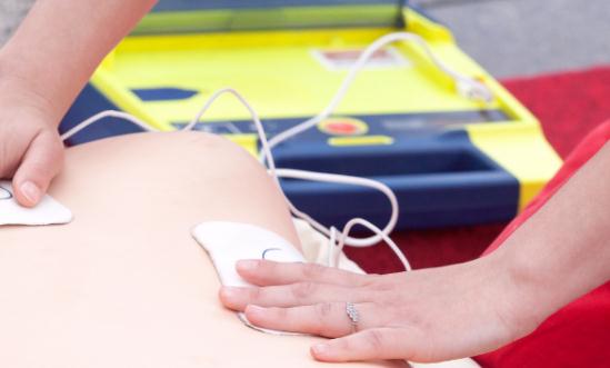 除颤仪行业发展趋势及现状分析2023