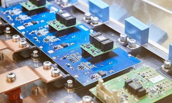 电力电子行业快速发展 国内电力电子元器件市场规模持续增长