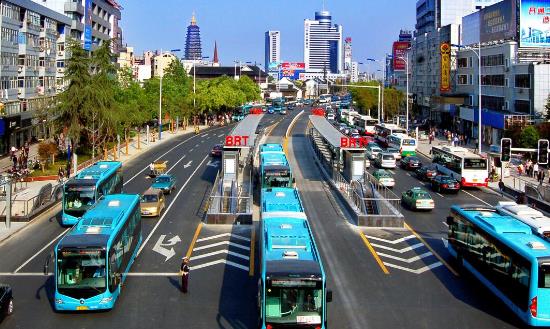 城市公共交通行业发展报告：推进城市公共交通健康可持续发展