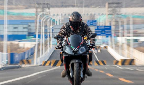 中国电力机车行业市场发展现状2023