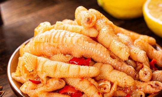 2023年中国凤爪行业市场发展现状 我国泡椒凤爪市场规模将达到222.91亿元