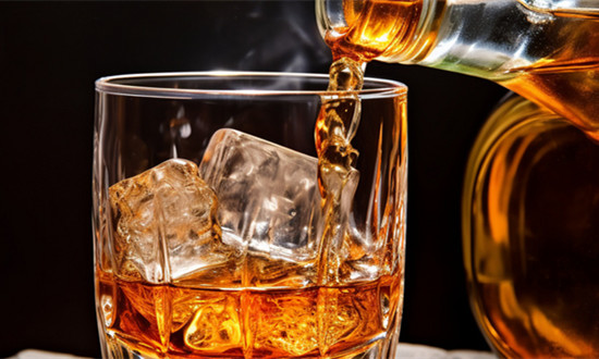 国际烈酒在中国市场有着巨大潜力 烈酒行业市场规模预测分析