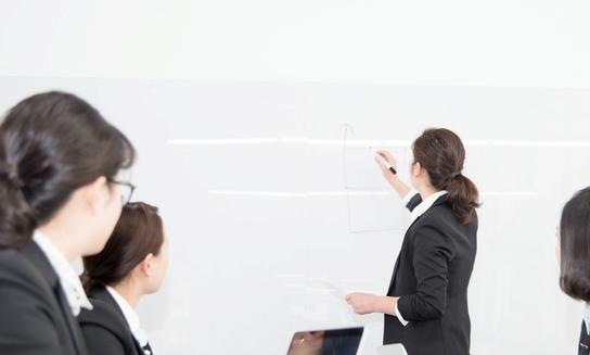 预计中国教育培训市场规模将达7.5万亿元 2023年少儿英语培训行业发展现状分析