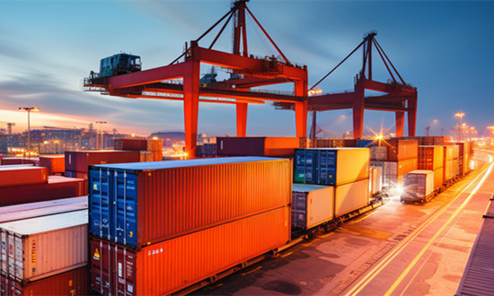前三季度货物贸易进出口平稳运行积极向好 国际货物运输行业发展现状分析
