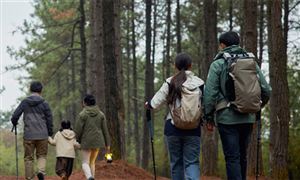 户外经济带火服装圈 2023年冲锋衣行业市场前景分析