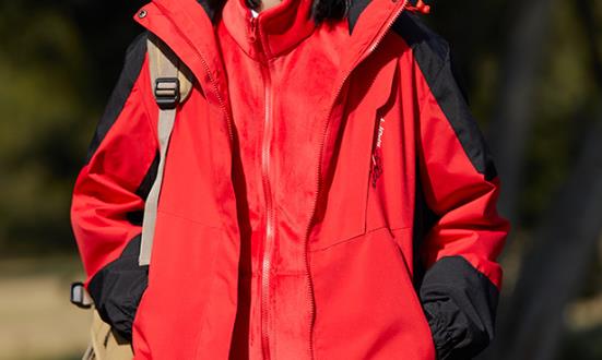  冲锋衣正成为“流量密码” 冲锋衣行业发展发展前景及利润分析