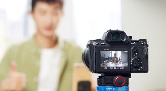 双十一开局多个直播间破亿：直播电商行业发展趋势