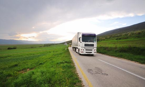 2023农村物流行业运行形势 累计建设超15万个乡村电商和快递服务站点