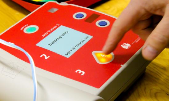 除颤仪市场深度全景调研2023：今年以来各地AED配置热潮此起彼伏