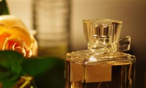 女士香水市场发展潜力大  国内香水行业前景分析