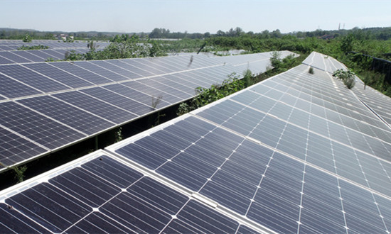 前三季度光伏产业持续保持高速增长 光伏薄膜行业发展前景分析