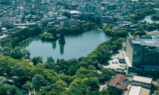 特色旅游产业收入成为各地区经济发展的重要因素  特色旅游行业市场分析