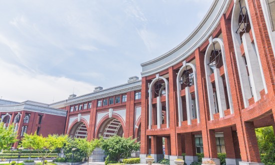 做好高校后勤服务育人工作 2023年中国高校后勤行业市场发展趋势