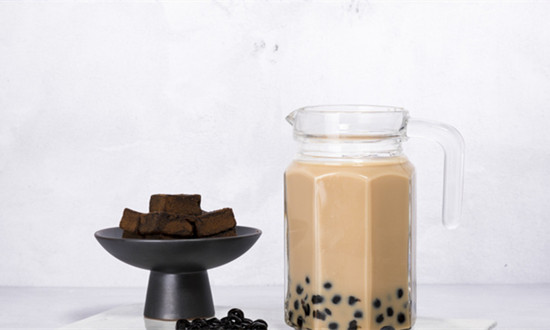 现制饮品成10月餐饮消费最亮眼业态 现制茶饮行业未来市场展望分析