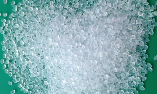 行业洞察2024：聚乙烯进口量保持高位 高端聚烯烃进口替代空间超千亿元