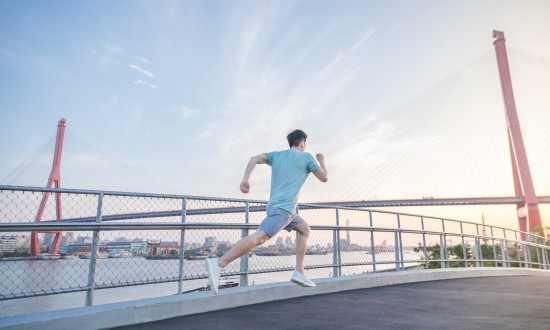 2023年运动服饰行业发展现状及发展趋势