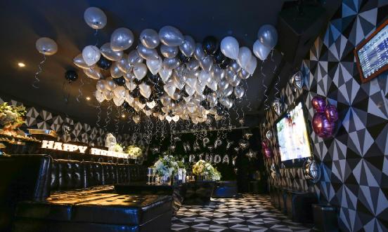 曾经风光无限的KTV为何会走向衰落?KTV行业发展深度分析