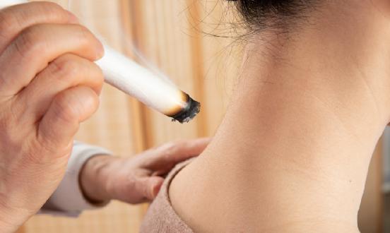 艾灸产业市场前景可期 艾灸行业市场调研