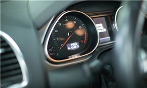 智能驾驶行业深度分析 瞄准智能驾驶 产业链公司密集招兵买马