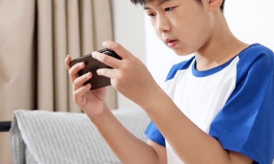 11月共37个中国厂商入围全球手游发行商收入榜TOP100  中国手机游戏行业市场分析