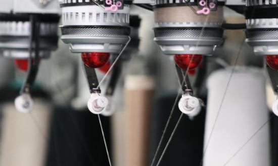 今年1—10月轻工业规模以上企业营业收入18万亿元