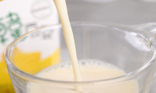 2023年豆奶行业市场发展面临的挑战及机遇分析