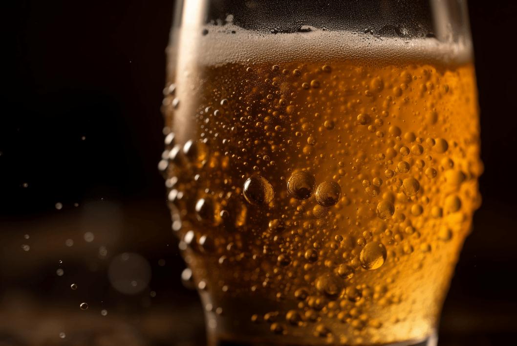 中国精酿啤酒毛利率可达70% 2023中国精酿啤酒呈爆发性增长