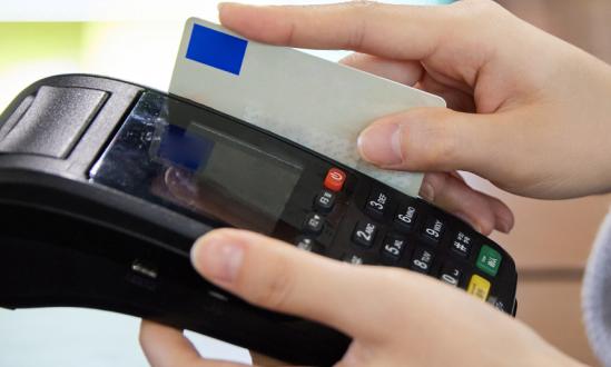 近几年智能POS机相关技术日趋成熟 我国POS机产业市场分析