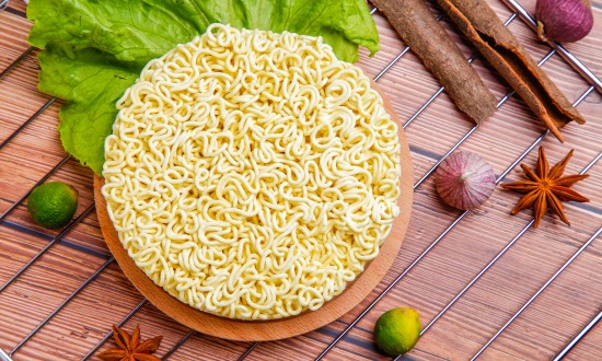 2023年非油炸方便面产业链结构分析及行业发展趋势