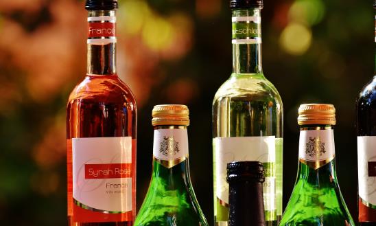 啤酒行业高端化趋势延续 预计到2025年规模以上啤酒企业总产量将达 3,800万千升