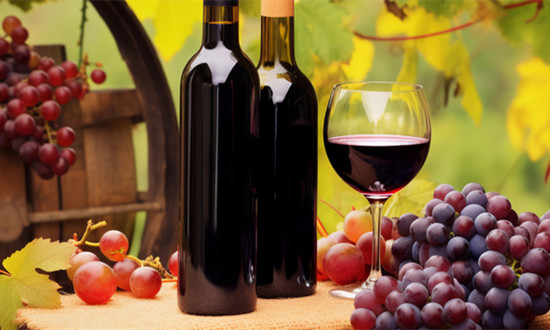 宁夏葡萄酒综合产值超过400亿元 红葡萄酒行业市场现状分析