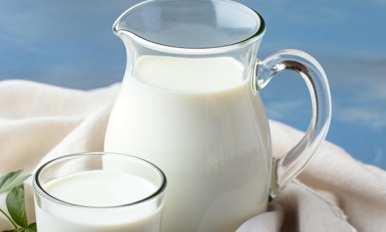 目前国内主要乳企在争相布局鲜奶市场  鲜奶行业发展趋势分析