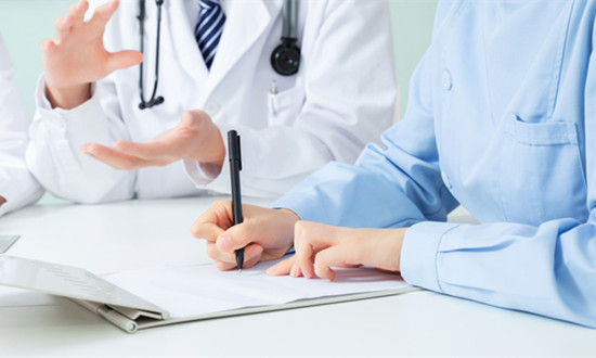 医疗健康行业市场全面分析：2024年医疗健康产业发展或呈七大趋势