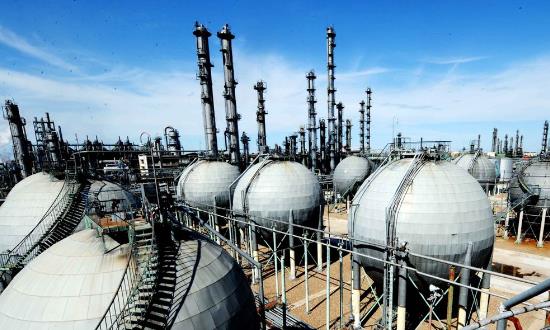 2024基础化工原料行业发展报告：高端化工与新材料产业是未来发展方向