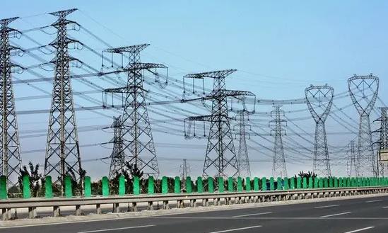 特高压设备行业发展报告：特高压输电线路建设提速