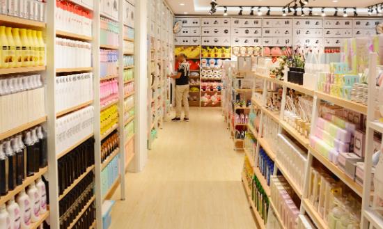 小商品行业市场现状分析及发展趋势：未来提升品牌的国际竞争力