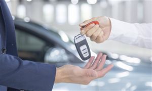 特斯拉又降了 多家车企已经开启花式促销 汽车销售行业未来趋势分析