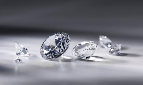 国际钻石巨头大幅下调钻石价格 2024钻石产业发展现状分析