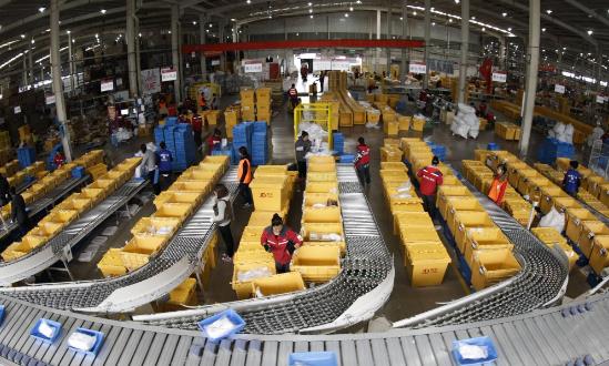 智能物流产业发展前景研究：预计2027年中国智能物流装备市场规模达1920.2亿元