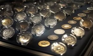 央行上海总部公告：暂停兑换龙年纪念币 纪念币行业市场现状分析报告